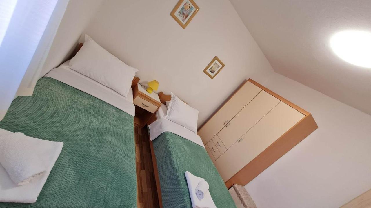 Apartman "Flower Garden" Razanac Ngoại thất bức ảnh