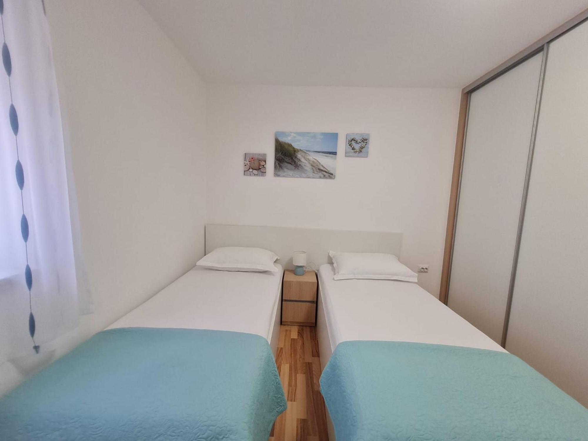 Apartman "Flower Garden" Razanac Ngoại thất bức ảnh